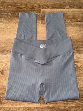OQQ Ribbed High-Waist cross over Gray Leggings